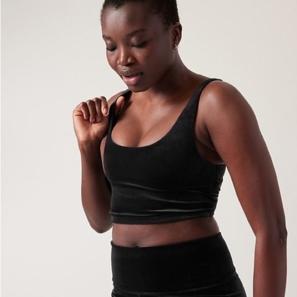 Athleta | Velvet Cut Out Crop A/C Black Size S